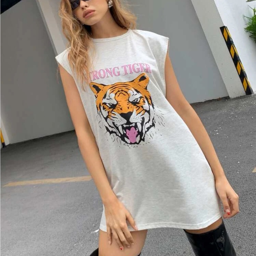 Shein Tiger & Letter Graphic Longline Tank DRESS Size 6